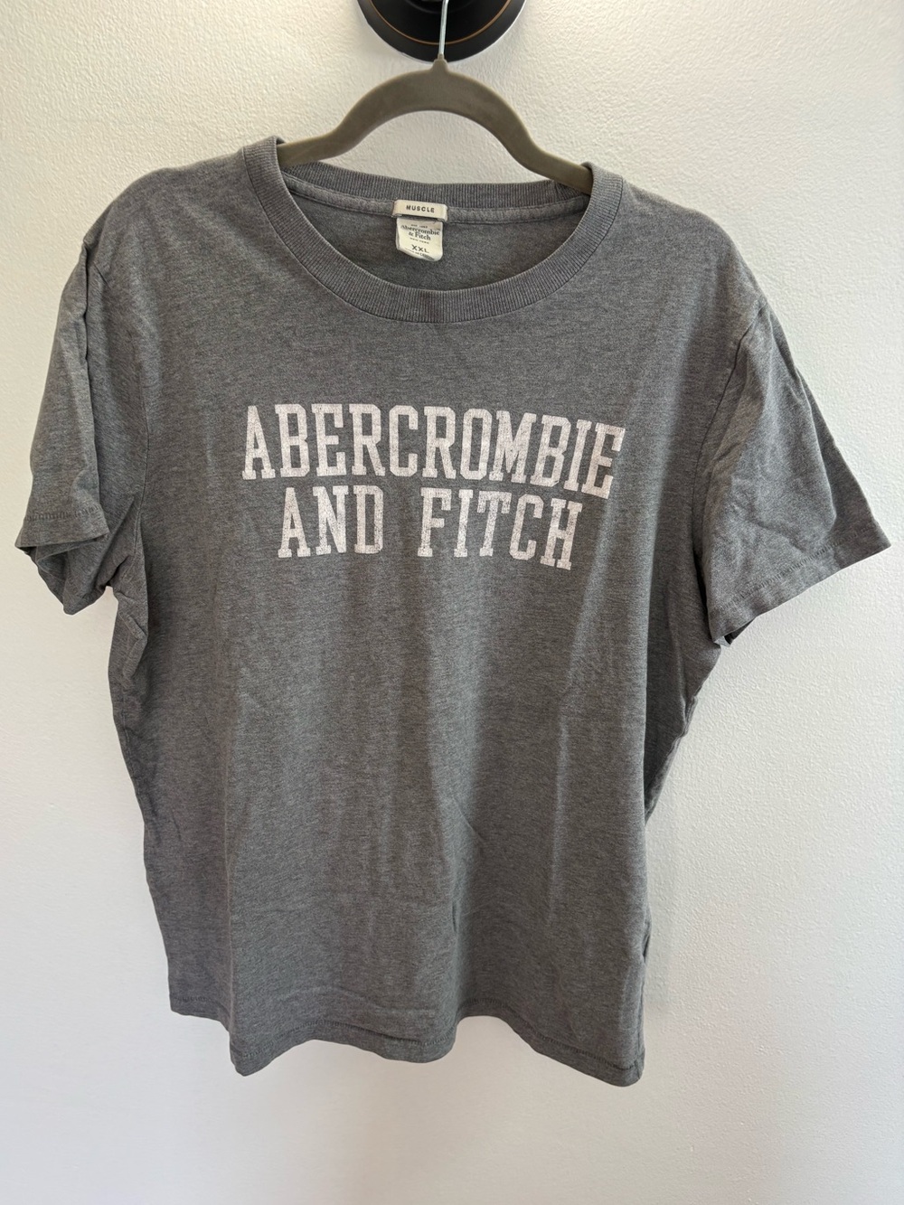 Abercrombie & Fitch Gray T-shirt XXL